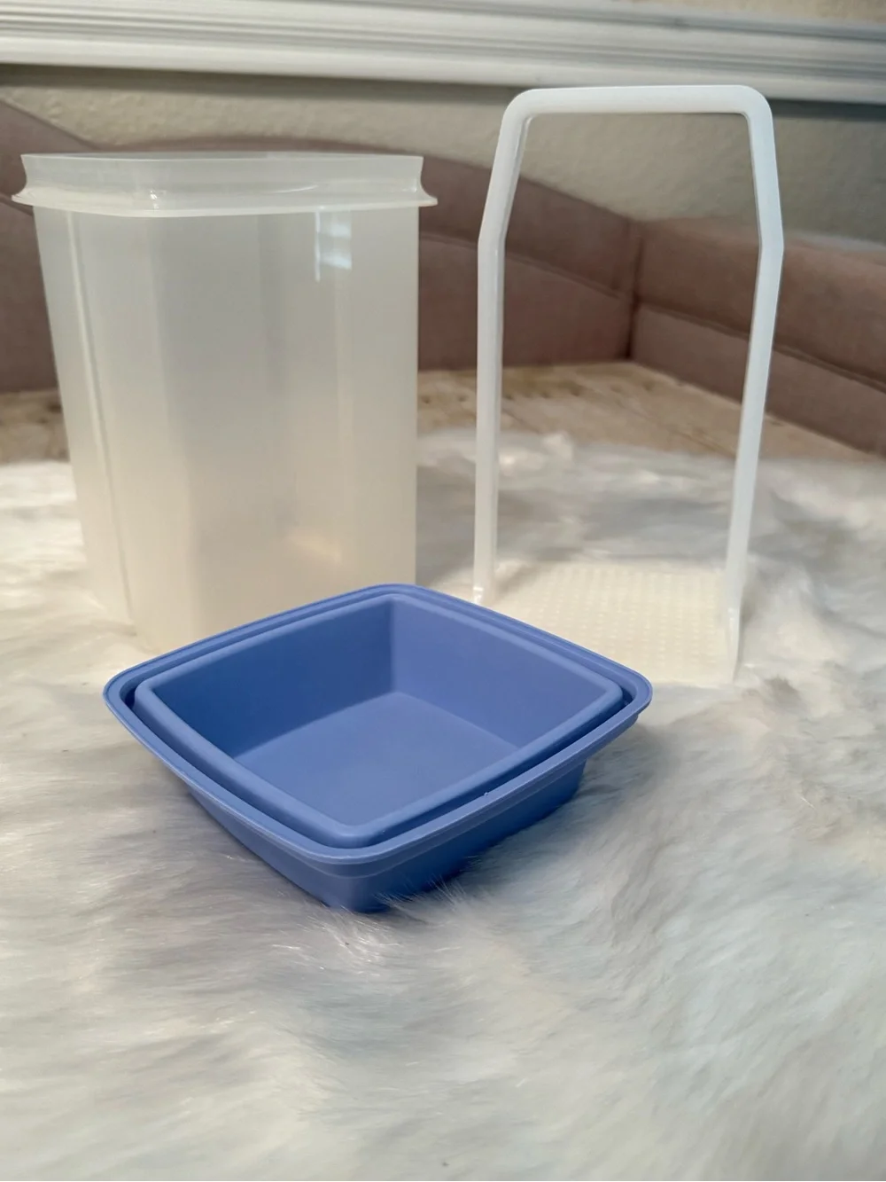 Tupperware Vintage Pick-A-Deli Container w/ periwinkle blue lid NEW Collectibles